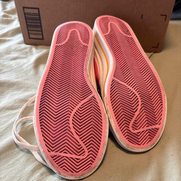 Nike court legacy Kids White Sneakers with Pink and Yellow Accents - Picture 5 of 6